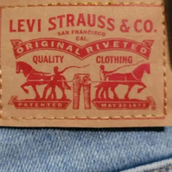 $$$ Women's‎ Cut off Levi's Jean shorts SZ 26 - Picture 6 of 9